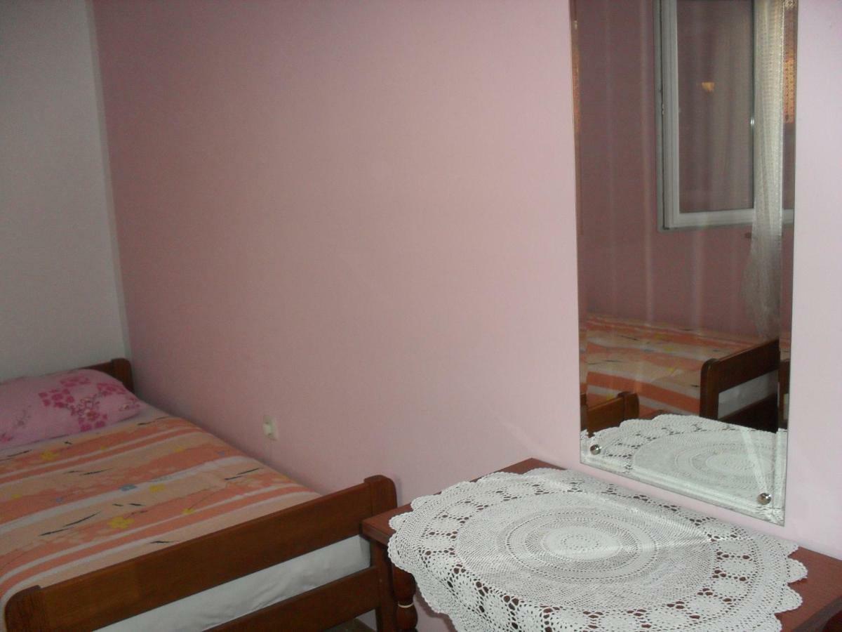 Apartment Zdenka Povljana Eksteriør billede